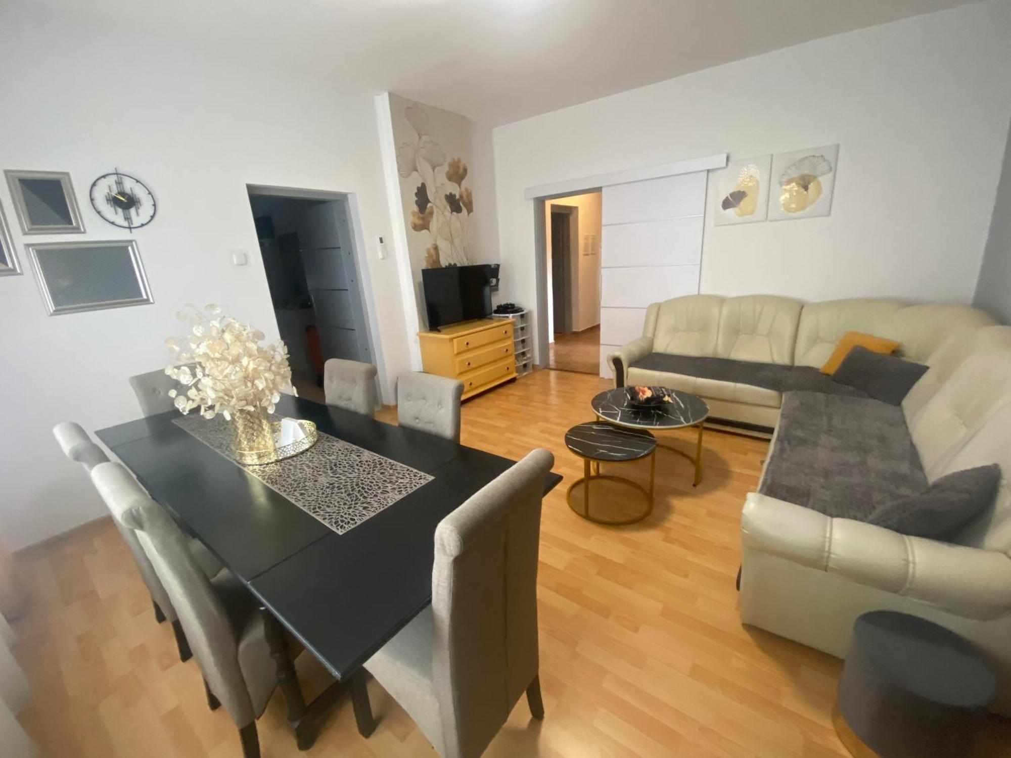 Apartman El Ogulin Ngoại thất bức ảnh